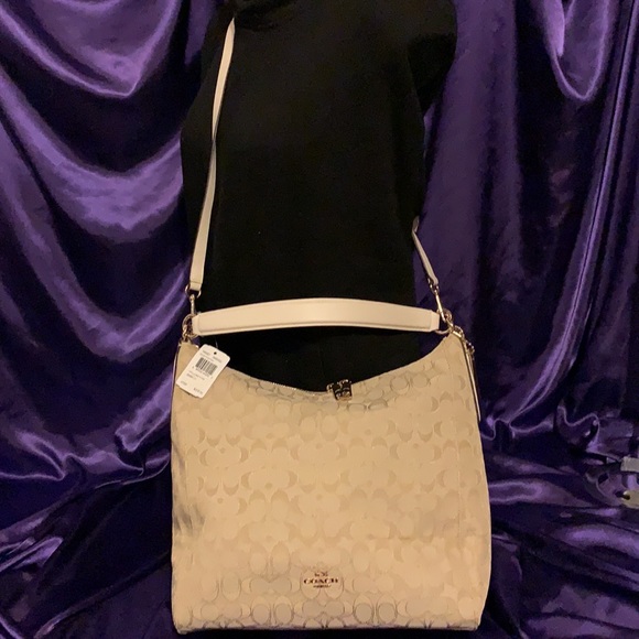 Coach Handbags - 🌺 COACH F58327 🌺 LIGHT KHAKI CHALK SIGNATURE